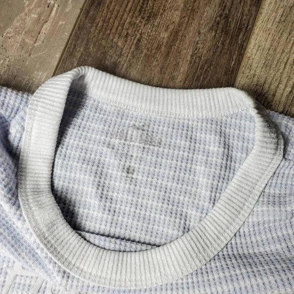 Hollister Ribbed Blue and White Cropped Striped T-Shirt Juniors Size XL - Picture 8 of 15